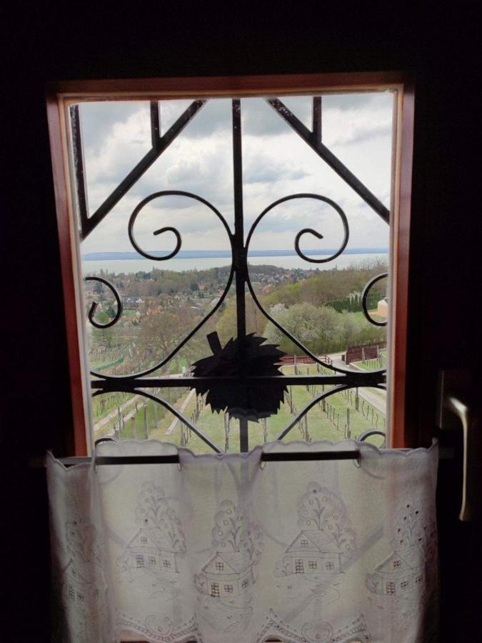 Szent Orban Vendeghaz Appartement Ábrahámhegy Buitenkant foto